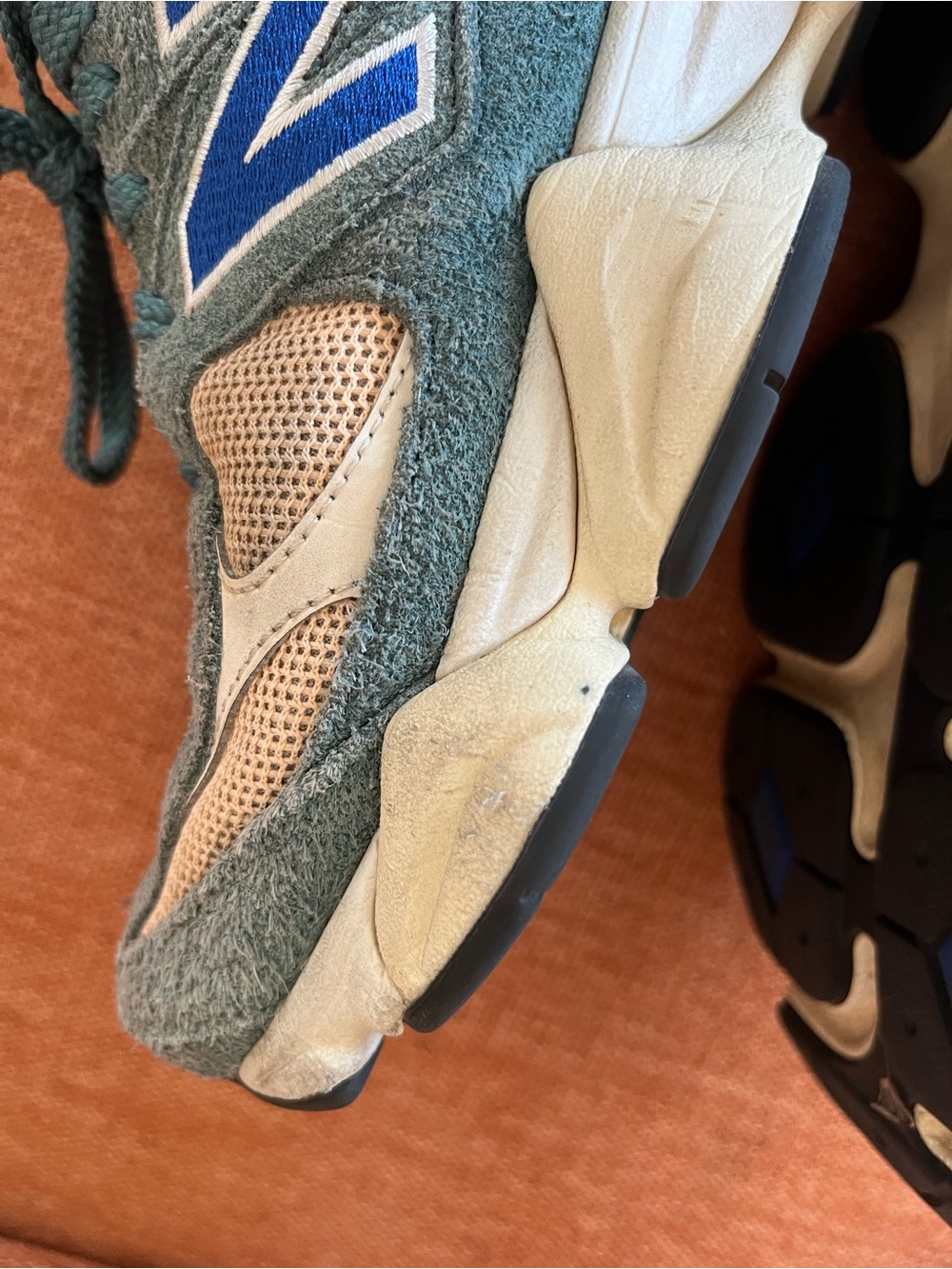 New Balance 9060 Teal Orange Suede Chunky Sneakers Women’s 8.5 Men 7 - Picture 15 of 16